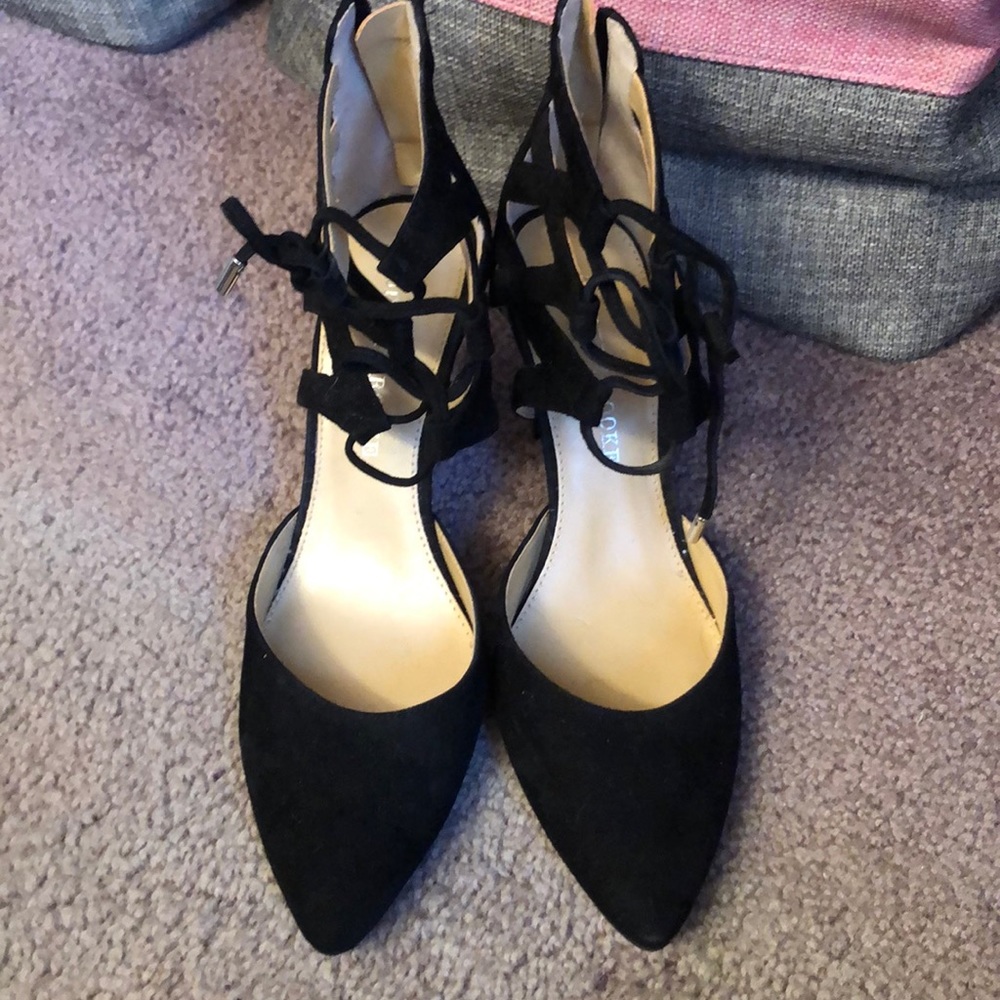 Audrey Brooke Black Suede Lace Heel w/back zip 7